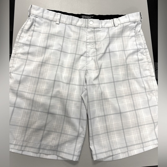 Nike Other - NIKE GOLF DRI FIT TOUR PERFORMANCE GRAY PLAID SHORTS MEN'S SIZE 38 X 11’ EUC